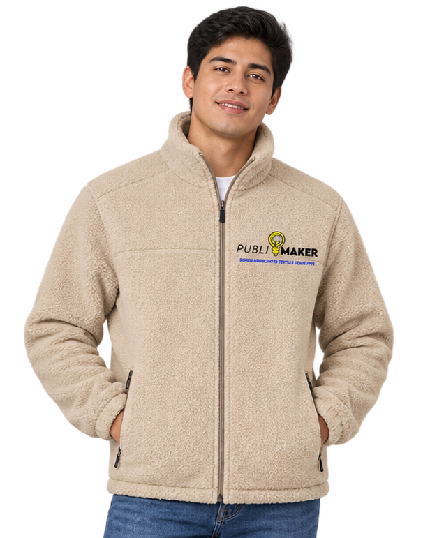 Casaca de Polar puesta por hombre