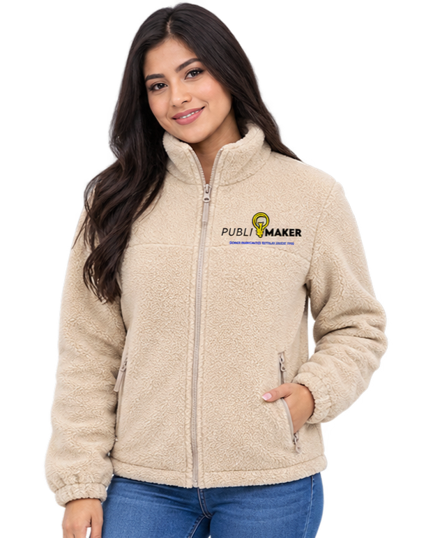 Casaca de Polar puesta por mujer